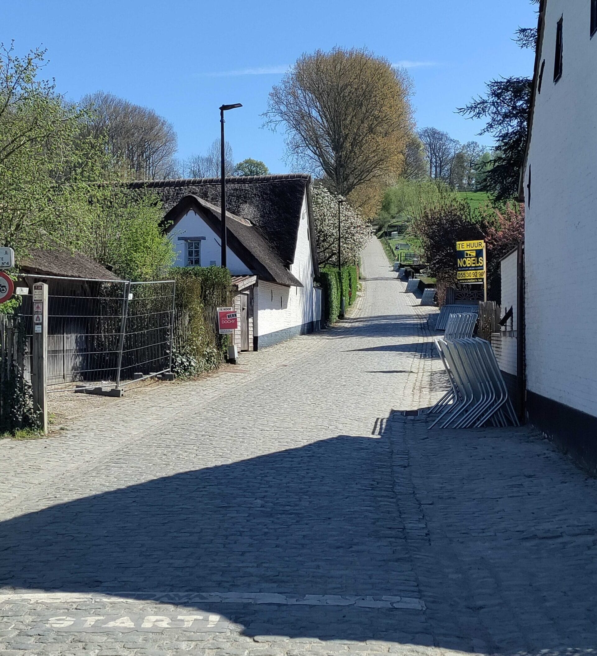 Koppenberg en el Tour de Flandes, una subida estrecha, explosiva y muy empinada